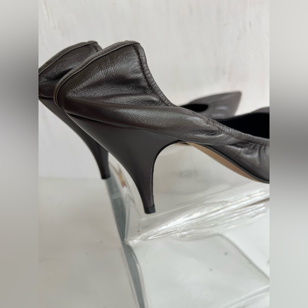 THE ROW Liisa Pointed Toe Pump - Laquer Brown 38 - Picture 11 of 15